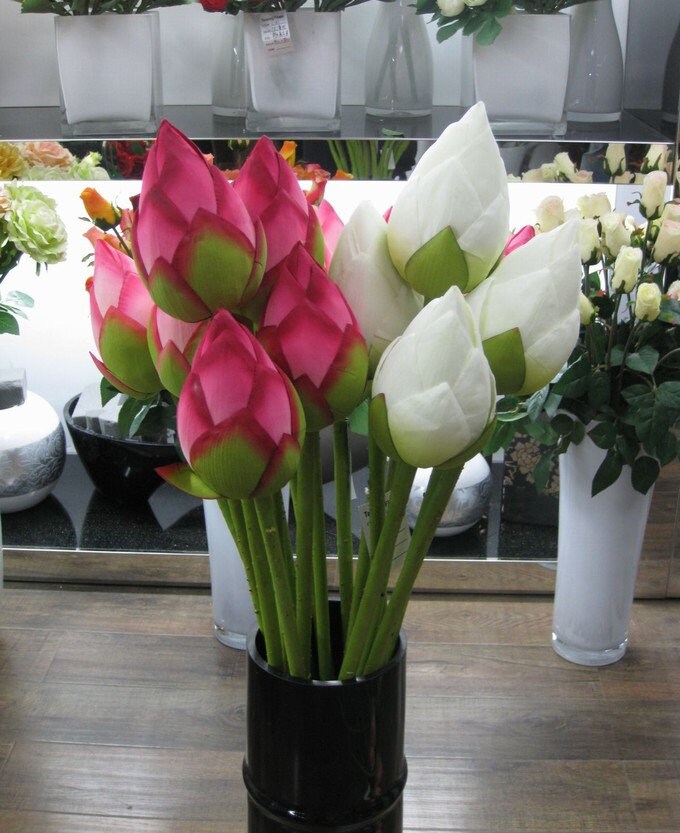 5 Stems Artificial Simulation Silk Lotus Buds Water Lily Buds  Fish Tank Pond Decoration Floating Pool Plants Length 80cm/31.5"