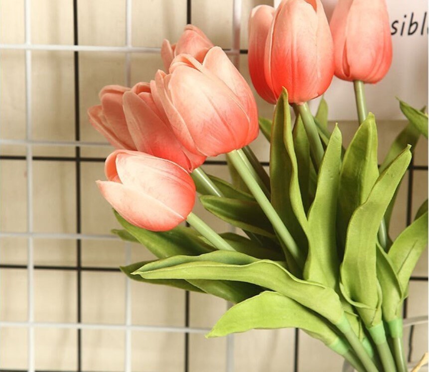 10PCS Soft Feel Hand Artifical Mini Tulip PU Foam Wedding Flowers Faux Tulips for Home Decorations Floral Arrangement