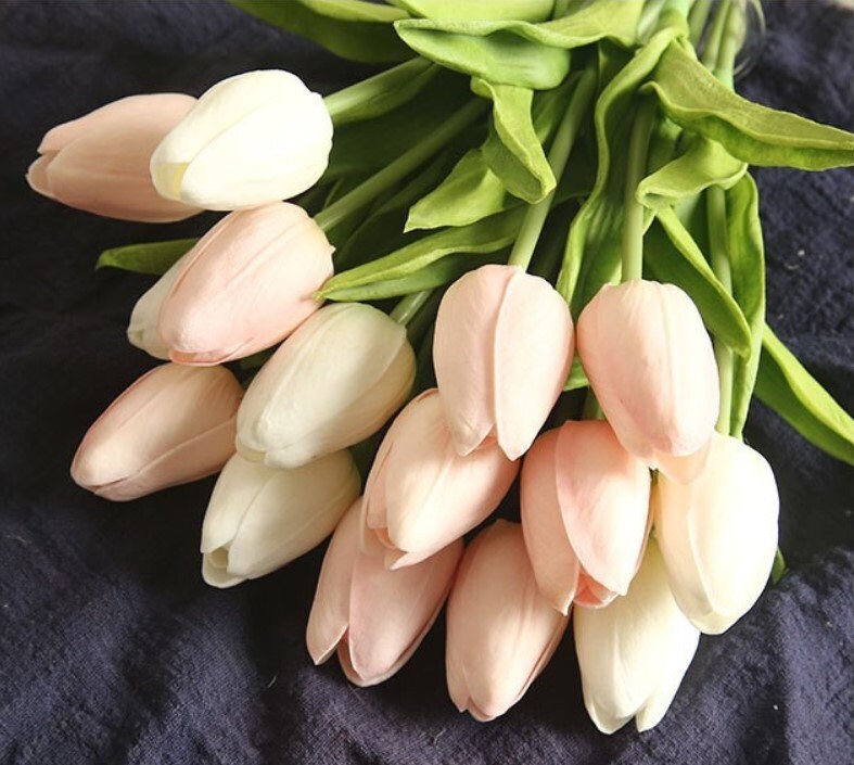 10PCS Soft Feel Hand Artifical Mini Tulip PU Foam Wedding Flowers Faux Tulips for Home Decorations Floral Arrangement