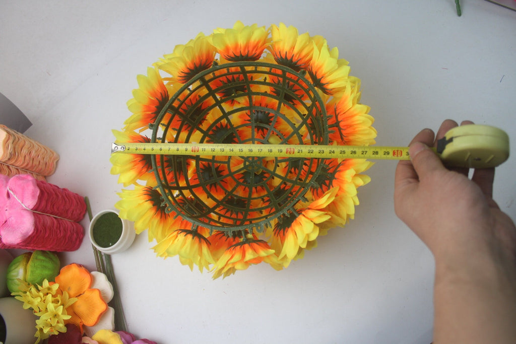 Sunflower Wedding Kissing Ball Flowers  Diam. 5.5"/7.5"/9.5" Daisy Pompom For Wedding Centerpieces Bridal Shower