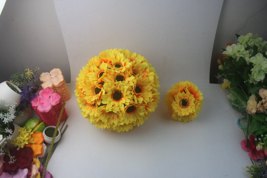 Sunflower Wedding Kissing Ball Flowers  Diam. 5.5"/7.5"/9.5" Daisy Pompom For Wedding Centerpieces Bridal Shower