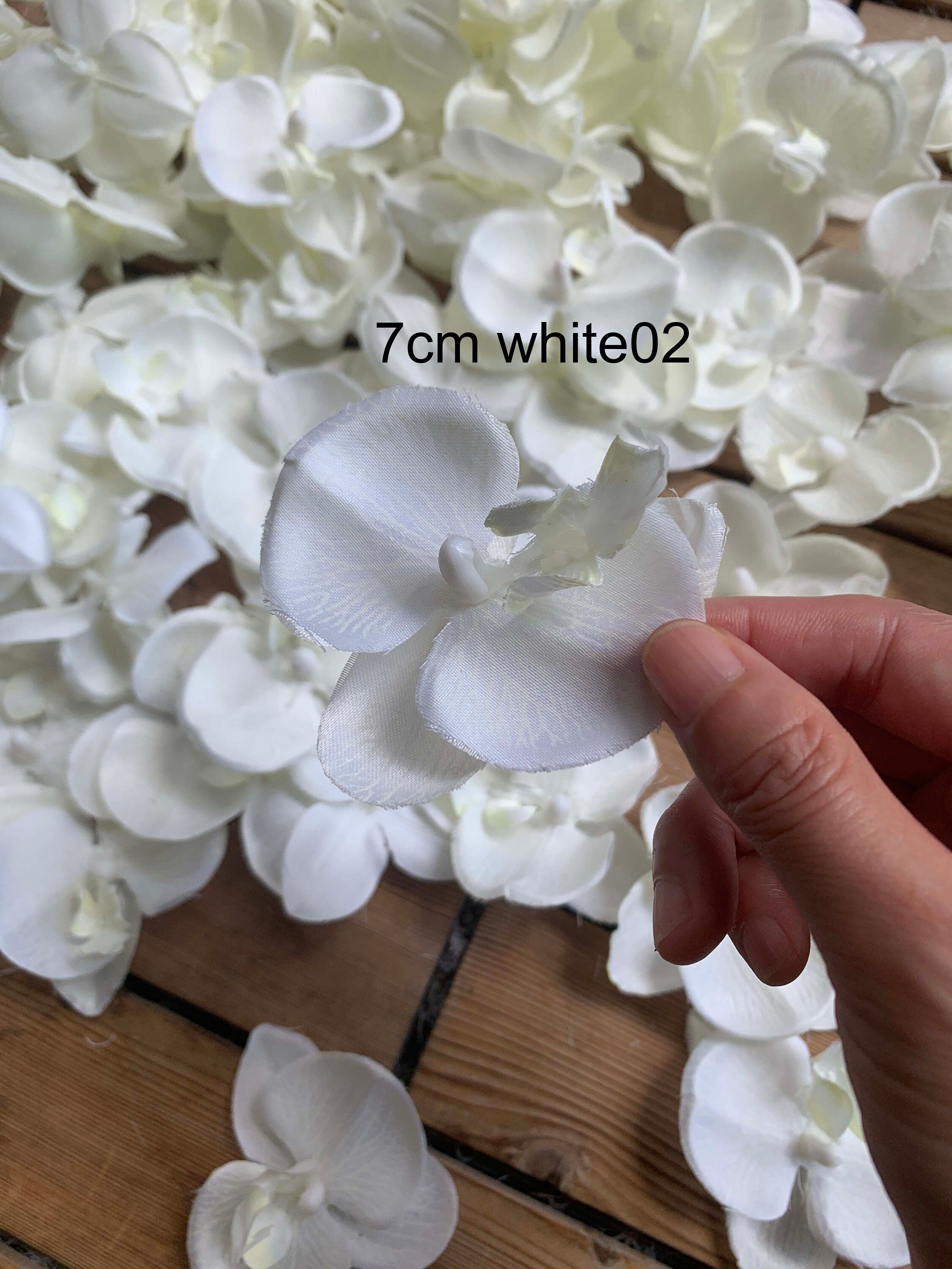 100 Heads Artificial Simulation Orchid butterfly FlowersDiam. 9cm/7cm  DIY Wedding Holiday Decoration Hat Shoes Accessories