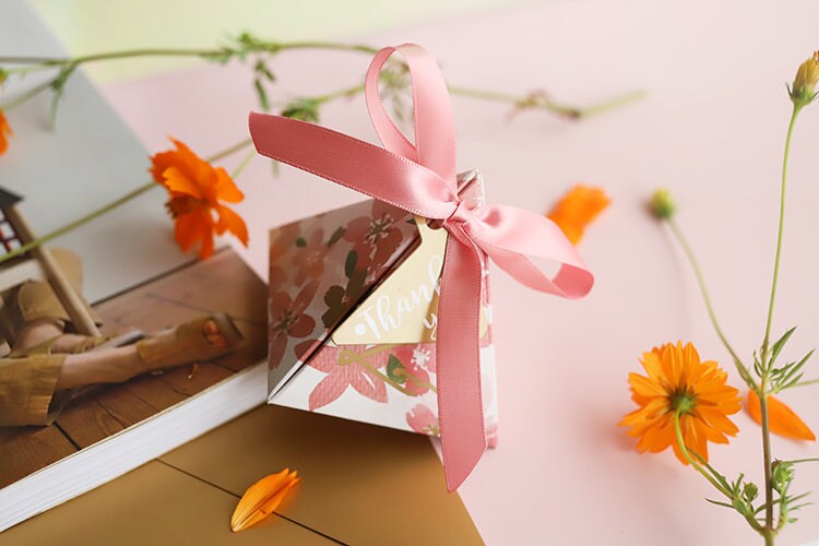 Cherry Blossom Wedding Favor Boxes – Pink Sakura Pyramid Gift Box Set